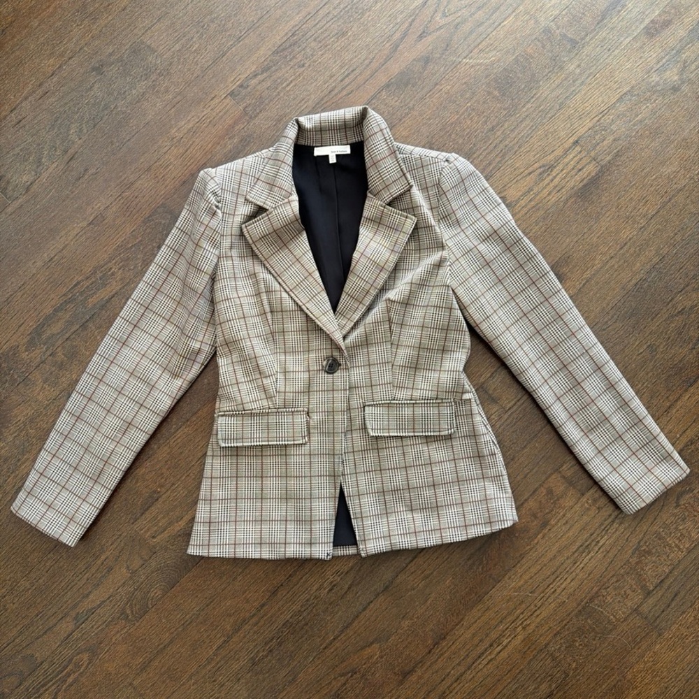 June & Hudson Tan and Black Checkered Blazer